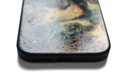 iPhone 14 plus | Handgefertigte Fluid-Art Handyhülle | Gold Blau Grau