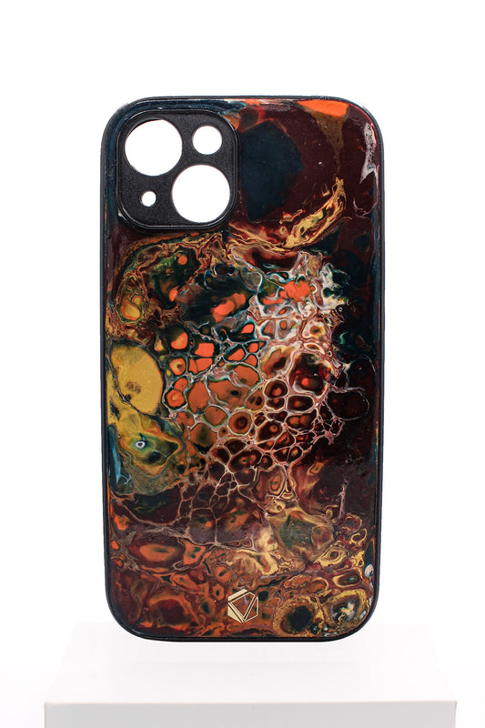 iPhone 14 | Handgefertigte Fluid-Art Handyhülle | Gold Orange Rot